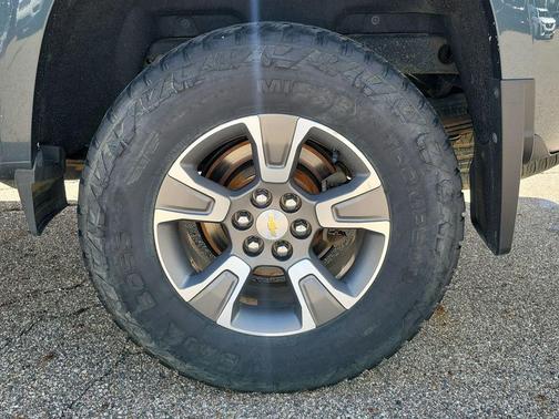 Shadow Gray Metallic 2020 Chevrolet Colorado Z71