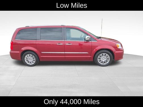 Deep Cherry Red Crystal Pearlcoat 2012 Chrysler Town & Country Limited