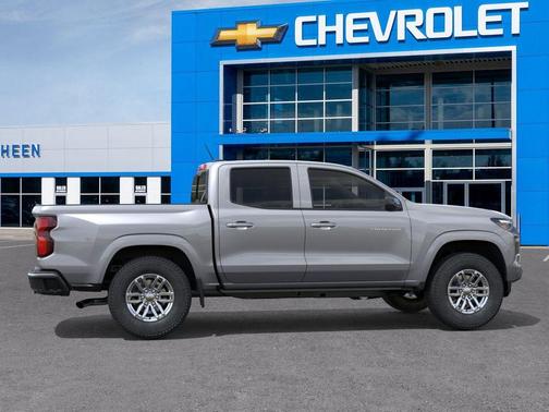 Sterling Gray Metallic 2026 Chevrolet Colorado LT