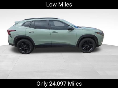 Green 2024 Chevrolet Trax ACTIV