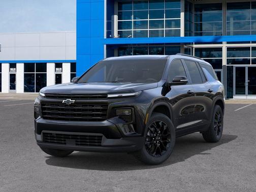 Mosaic Black Metallic 2026 Chevrolet Traverse LT