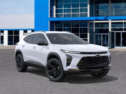 Summit White 2026 Chevrolet Trax ACTIV