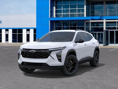 Summit White 2026 Chevrolet Trax LT
