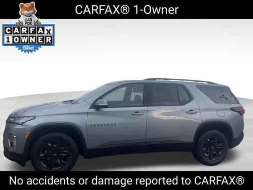 Sterling Gray Metallic 2023 Chevrolet Traverse LT Cloth