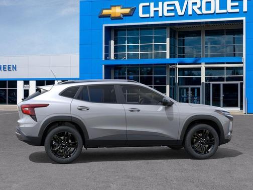 Sterling Gray Metallic 2026 Chevrolet Trax ACTIV