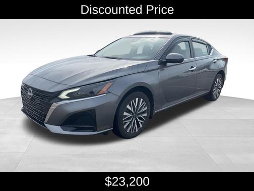 Gun Metallic 2024 Nissan Altima 2.5 SV