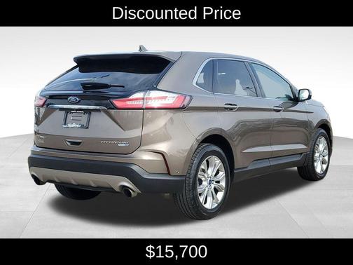 Beige 2019 Ford Edge Titanium