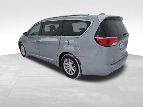 2020 Chrysler Pacifica Touring-L