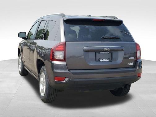Granite Crystal Clearcoat Metallic 2017 Jeep Compass Latitude