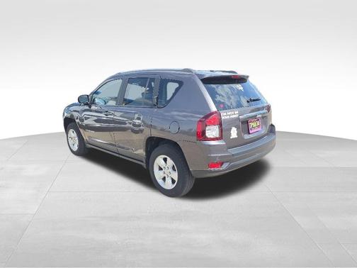Granite Crystal Clearcoat Metallic 2017 Jeep Compass Latitude