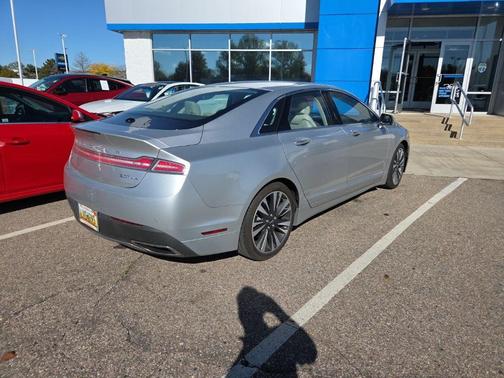 2017 Lincoln MKZ Select
