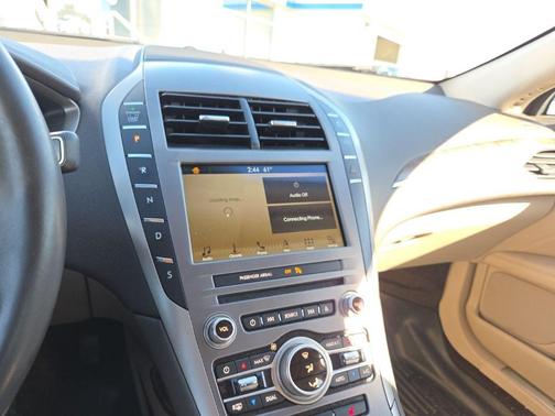 2017 Lincoln MKZ Select