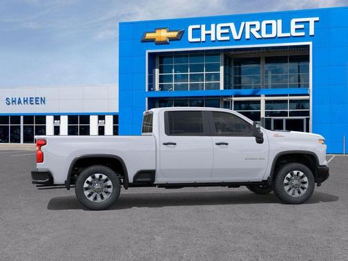 2026 Chevrolet Silverado 2500 Custom
