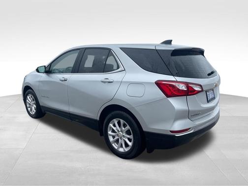Silver Ice Metallic 2020 Chevrolet Equinox 2LT