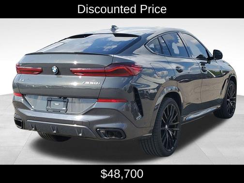 Gray Metallic 2021 BMW X6 M50i