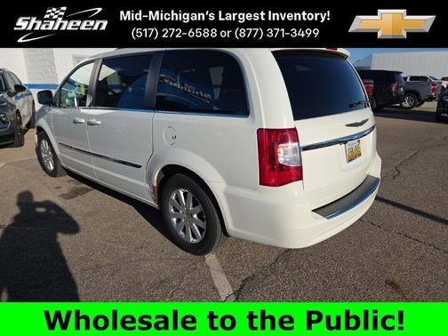 2013 Chrysler Town & Country Touring