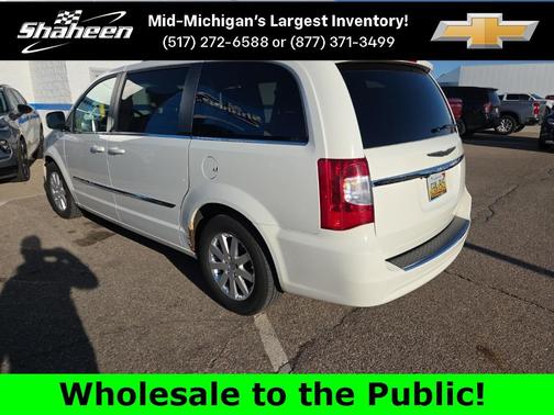 2013 Chrysler Town & Country Touring