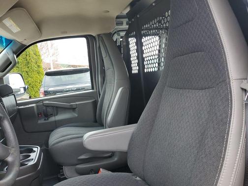 2024 Chevrolet Express 2500 Work Van