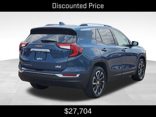 Metallic 2024 GMC Terrain SLT