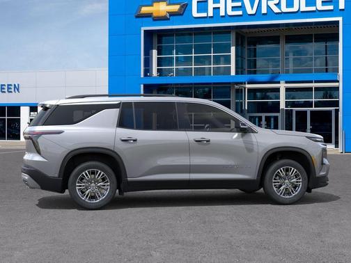Sterling Gray Metallic 2026 Chevrolet Traverse LT