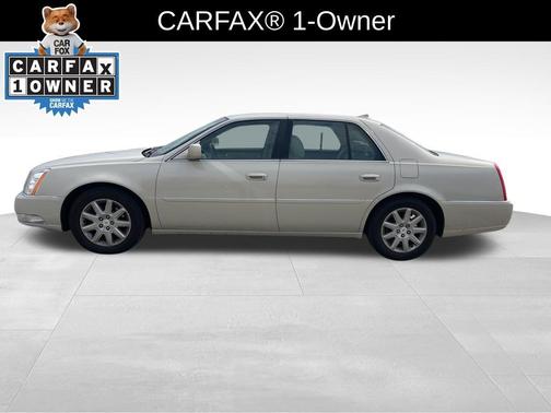 Vanilla Latte 2010 Cadillac DTS Base