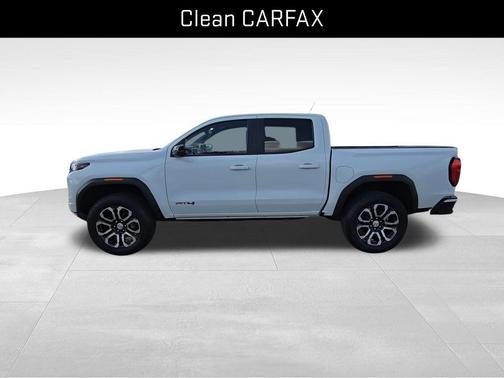 2023 GMC Canyon AT4