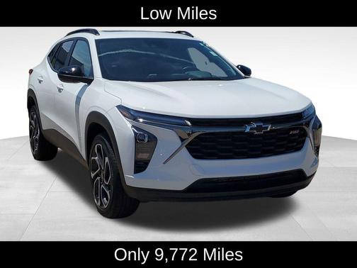 Summit White 2025 Chevrolet Trax 2RS