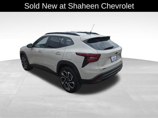 White Sand 2026 Chevrolet Trax 2RS