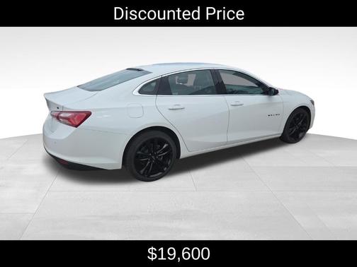 Summit White 2024 Chevrolet Malibu LT