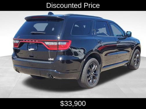 DB Black Crystal Clearcoat 2022 Dodge Durango GT