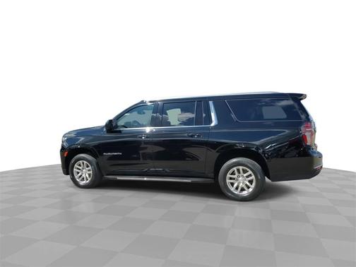 2022 Chevrolet Suburban LS