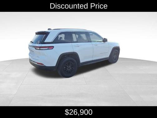 2023 Jeep Grand Cherokee Laredo