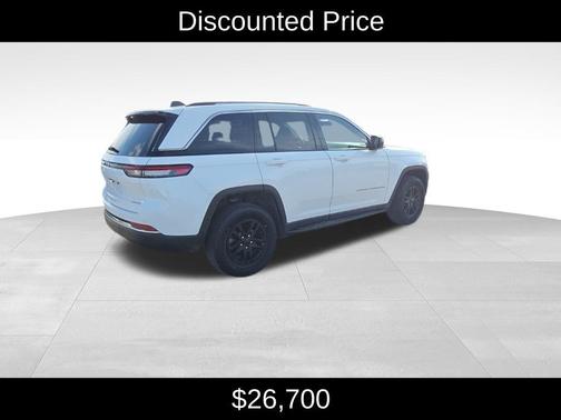 2023 Jeep Grand Cherokee Laredo