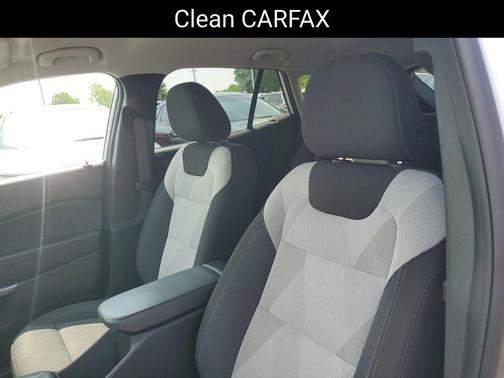 Summit White 2024 Chevrolet Trax LS
