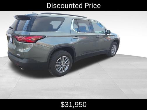 2023 Chevrolet Traverse LT Cloth