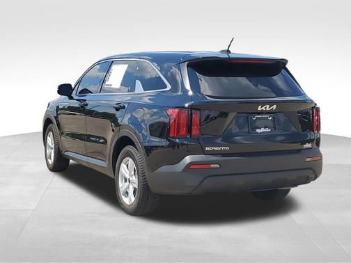 Ebony Black 2023 Kia Sorento LX