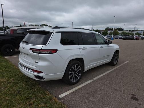 2022 Jeep Grand Cherokee L Overland
