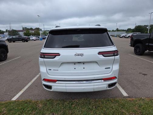 2022 Jeep Grand Cherokee L Overland