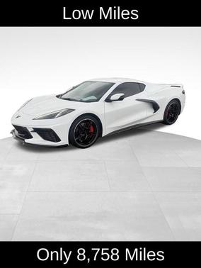Arctic White 2020 Chevrolet Corvette Stingray w/2LT