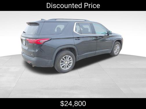 2022 Chevrolet Traverse LT Cloth