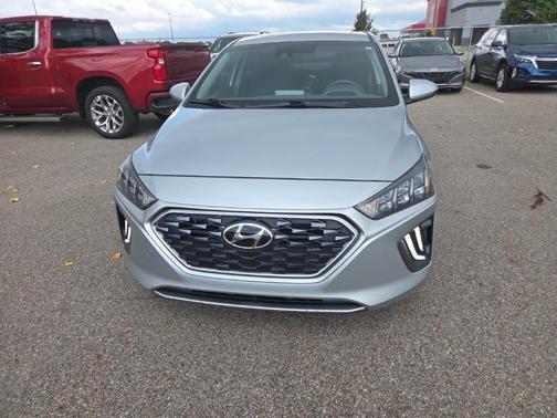 2022 Hyundai IONIQ Hybrid SEL