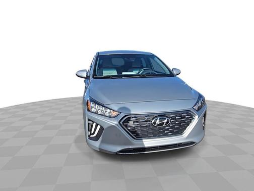 2022 Hyundai IONIQ Hybrid SEL
