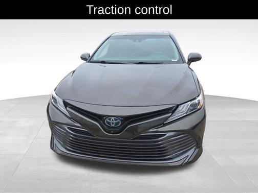 2018 Toyota Camry Hybrid XLE