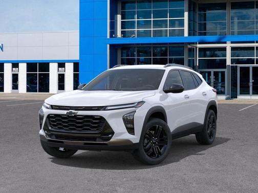 Summit White 2026 Chevrolet Trax ACTIV