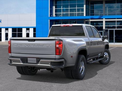 Sterling Gray Metallic 2026 Chevrolet Silverado 3500 LT