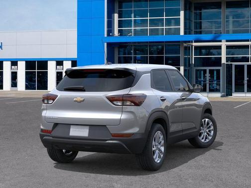 Sterling Gray Metallic 2026 Chevrolet Trailblazer LS