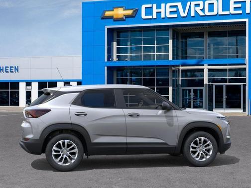 Sterling Gray Metallic 2026 Chevrolet Trailblazer LS