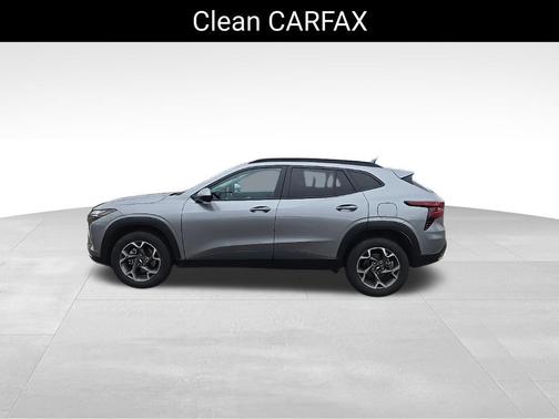 Sterling Gray Metallic 2024 Chevrolet Trax LT