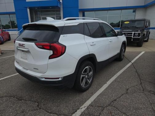 2020 GMC Terrain SLT