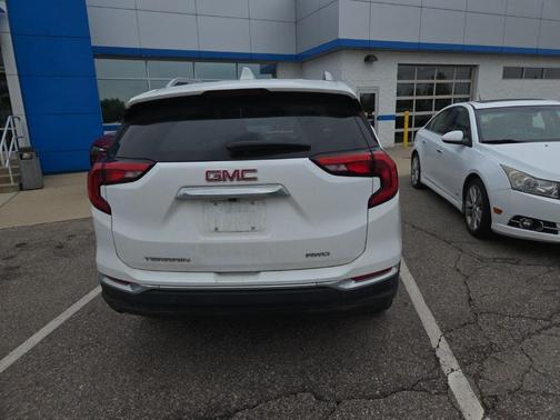 2020 GMC Terrain SLT